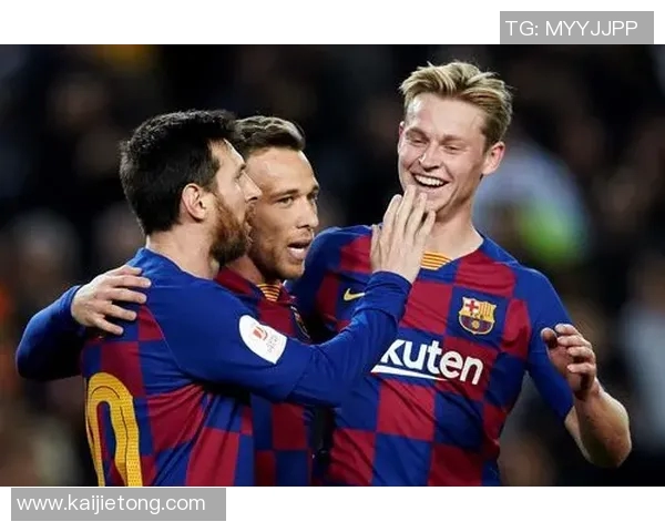 巴萨与尤文对决在即巴萨发布精彩海报引发球迷热议